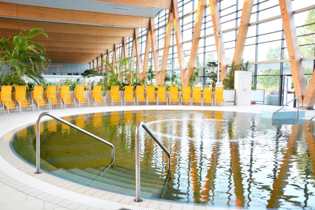Aqua Hotel Kecskemét Esterno foto